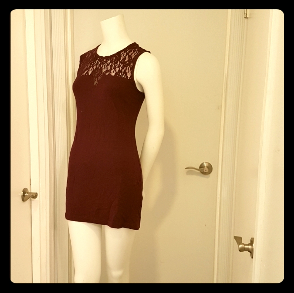 💃 5/$25 Purple lace tunic dress